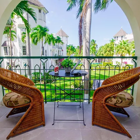 Heart Of Ocho Rios-Free Beach Acess-King Bed-Pool-100Mbps